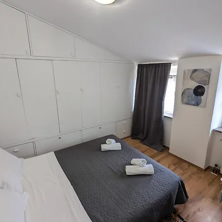 Appartameno Calnova アパート